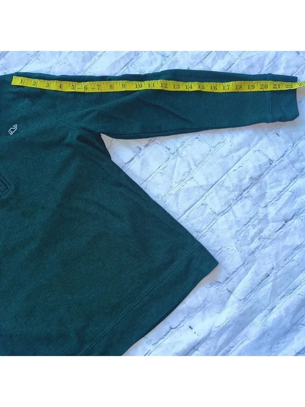 Vineyard Vines new without